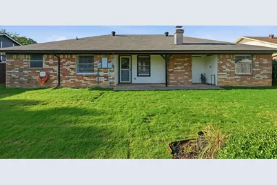 8516 Crestview Drive, North Richland Hills, TX 76182 - Photo 13