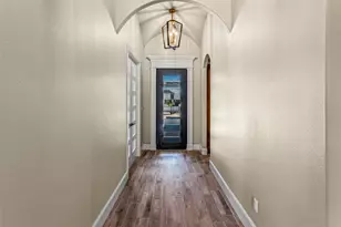 1041 Mickelson Dr, Granbury, TX 76048 - Photo 5