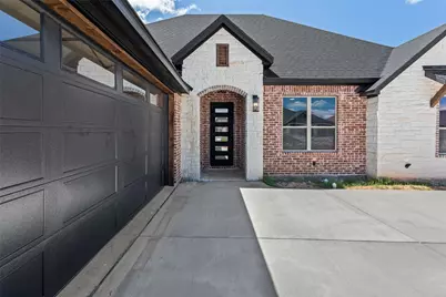 1041 Mickelson Drive, Granbury, TX 76048 - Photo 3
