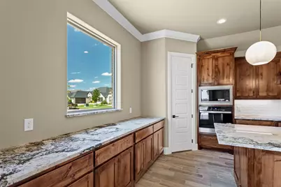 1041 Mickelson Drive, Granbury, TX 76048 - Photo 15