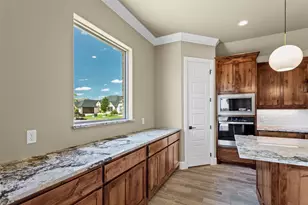 1041 Mickelson Dr, Granbury, TX 76048 - Photo 15