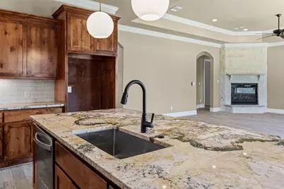 1041 Mickelson Drive, Granbury, TX 76048 - Photo 17