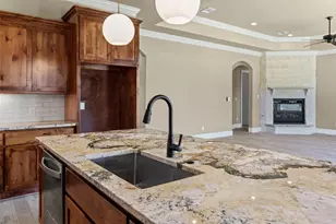 1041 Mickelson Dr, Granbury, TX 76048 - Photo 17