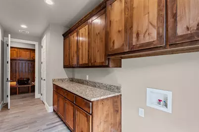 1041 Mickelson Drive, Granbury, TX 76048 - Photo 31