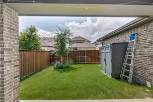 909 Almond Blossom Cir, Crowley, TX 76036 - Photo 23