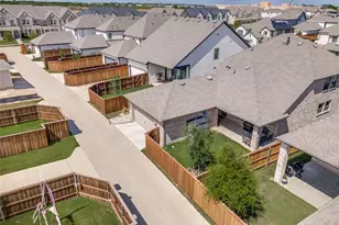 909 Almond Blossom Cir, Crowley, TX 76036 - Photo 25