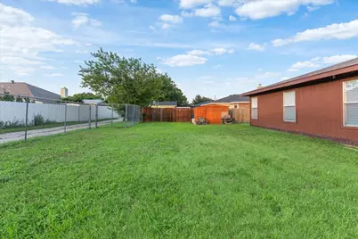 10311 Pondwood Drive, Dallas, TX 75217 - Photo 15