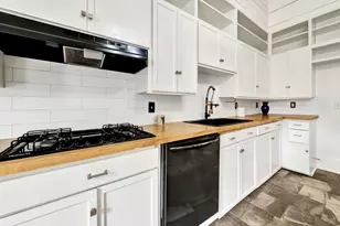 1505 Bois D'Arc St, Commerce, TX 75428 - Photo 11