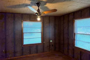 317 Hurt St, Dublin, TX 76446 - Photo 3