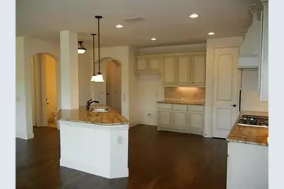 2320 Lynbridge Circle, Plano, TX 75025 - Photo 7