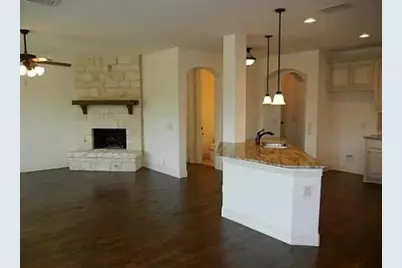 2320 Lynbridge Circle, Plano, TX 75025 - Photo 9