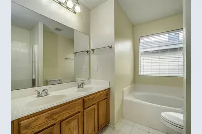 2404 Grover Cleveland Drive, McKinney, TX 75072 - Photo 13