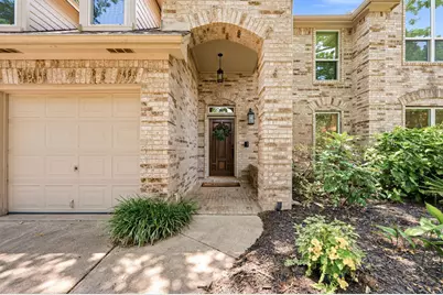 3906 Brookfield Drive, Arlington, TX 76001 - Photo 3