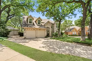 3906 Brookfield Dr, Arlington, TX 76001 - Photo 3