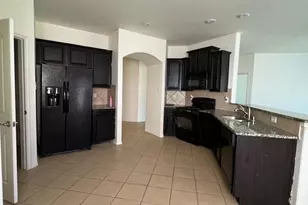 1011 Meadow Green Ct, Princeton, TX 75407 - Photo 5