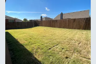 1011 Meadow Green Court, Princeton, TX 75407 - Photo 17