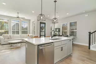 7104 Amber Grv Ct, Dallas, TX 75231 - Photo 13