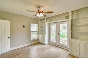 982 W Tarleton St, Stephenville, TX 76401 - Photo 9