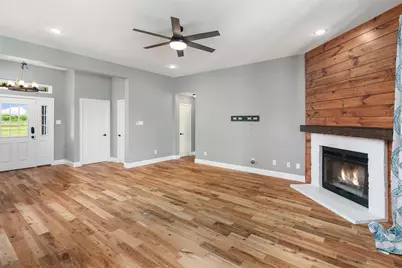 1019 Vaughan Lane, Tioga, TX 76271 - Photo 15