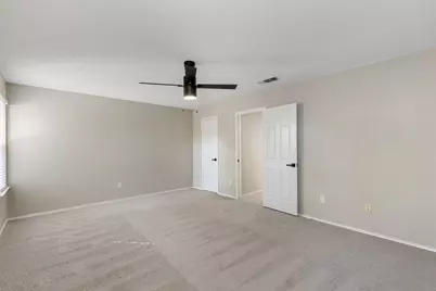 2706 Bridge Lake Drive, Irving, TX 75060 - Photo 19