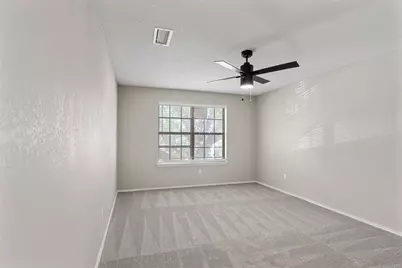 2706 Bridge Lake Drive, Irving, TX 75060 - Photo 13