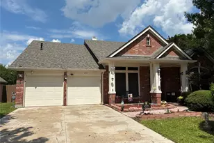 4556 Friars Ln, Grand Prairie, TX 75052 - Photo 1