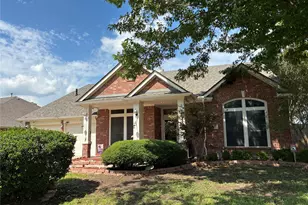 4556 Friars Ln, Grand Prairie, TX 75052 - Photo 3