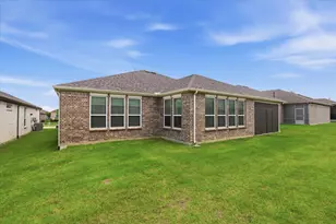 1112 Cornerstone Dr, Little Elm, TX 76227 - Photo 37
