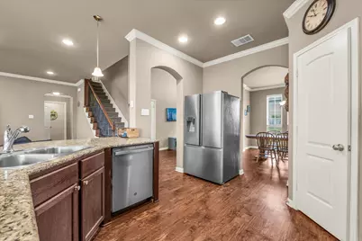 10828 Aurora Drive, Waco, TX 76708 - Photo 9