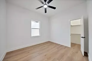 1130 E Hattie St, Fort Worth, TX 76104 - Photo 23