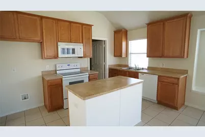 2409 Deerwood Drive, Little Elm, TX 75068 - Photo 5
