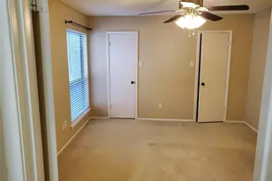 2902 Southern Cross Dr, Garland, TX 75044 - Photo 9