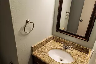 2902 Southern Cross Dr, Garland, TX 75044 - Photo 7