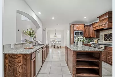 7036 Flamencia, Grand Prairie, TX 75054 - Photo 9