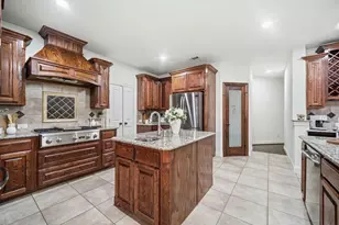 7036 Flamencia, Grand Prairie, TX 75054 - Photo 9