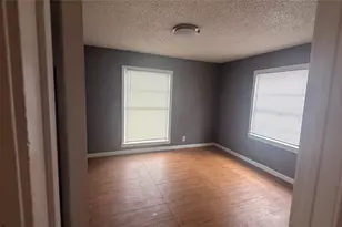 4503 Bradshaw St, Dallas, TX 75215 - Photo 7