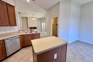 1811 Lake Travis Dr, Allen, TX 75002 - Photo 9