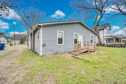 205 W Latimer Street, Ennis, TX 75119 - Photo 23