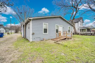 205 W Latimer St, Ennis, TX 75119 - Photo 23