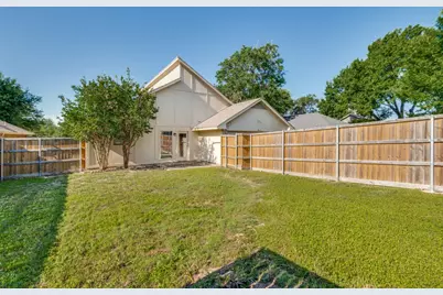 2013 Arles Lane, Carrollton, TX 75007 - Photo 23