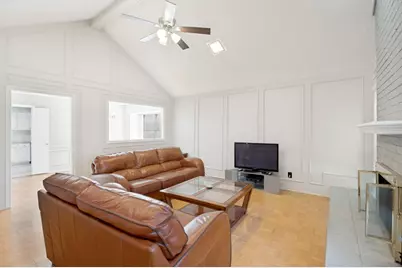 2013 Arles Lane, Carrollton, TX 75007 - Photo 5