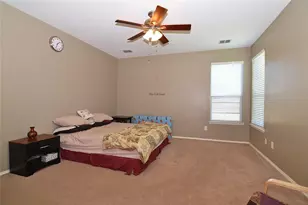 4401 Caledonia Creek Ln, Plano, TX 75024 - Photo 13
