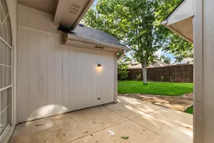 2901 Panorama Dr, Carrollton, TX 75007 - Photo 33