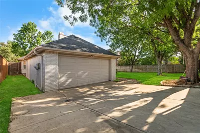 2901 Panorama Drive, Carrollton, TX 75007 - Photo 7