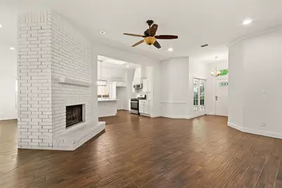 2901 Panorama Drive, Carrollton, TX 75007 - Photo 17