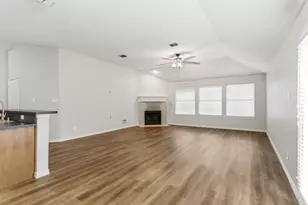 1633 Yellowstone Ave, Lewisville, TX 75077 - Photo 5