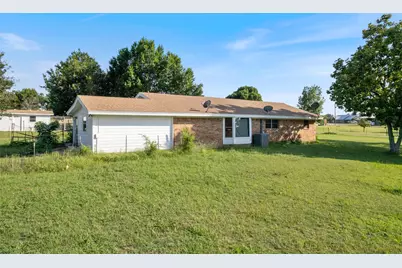 423 County Road 477 Road, Stephenville, TX 76401 - Photo 9