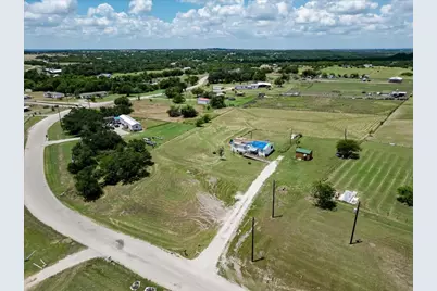 108 Lelon Lane, Springtown, TX 76082 - Photo 1
