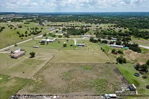 108 Lelon Ln, Springtown, TX 76082 - Photo 15