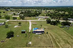 108 Lelon Ln, Springtown, TX 76082 - Photo 17